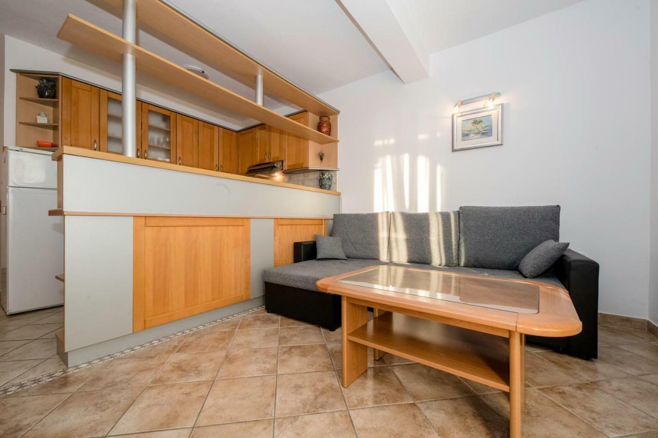 Kuca Leonora Apartament Banjol