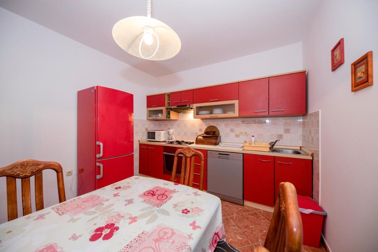 Kuca Leonora Apartment