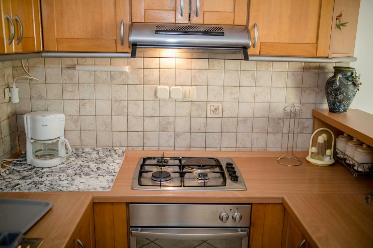 Apartment Kuca Leonora